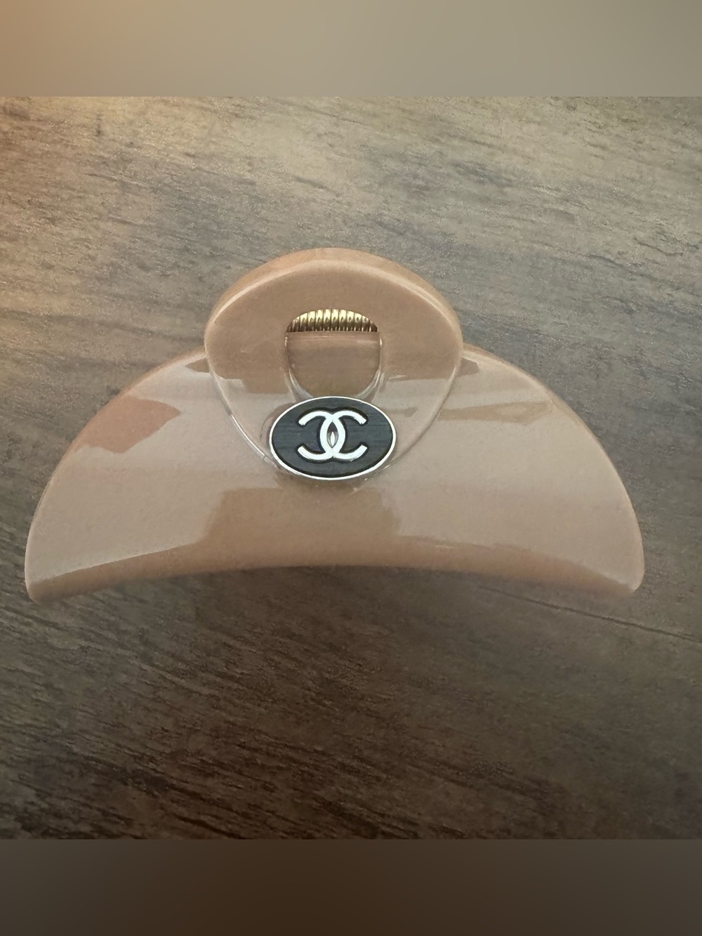 NWT Hair Claw/Clip